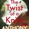 Hawthorne: Book 4: The Twist Of A Knife (Hardcover)